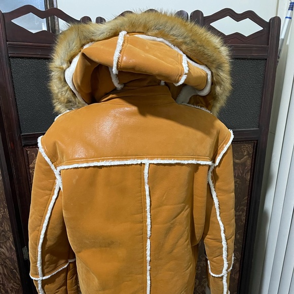 Real genuine, sheepskin coat, three-quarter inch only worn three times ! - Picture 6 of 8